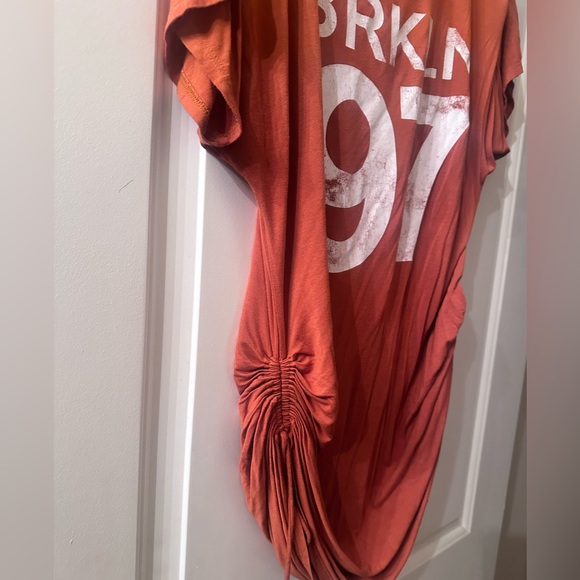 Brooklyn Ruched Top - Picture 2 of 3